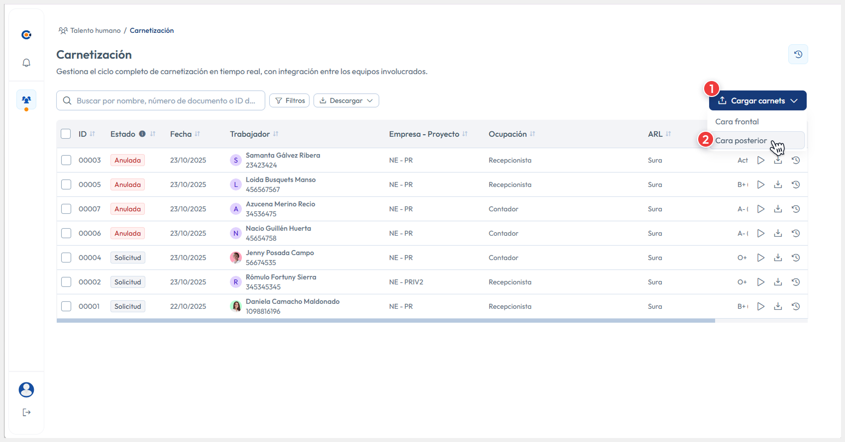 Vista principal apuntando al botón de Cargar carnets